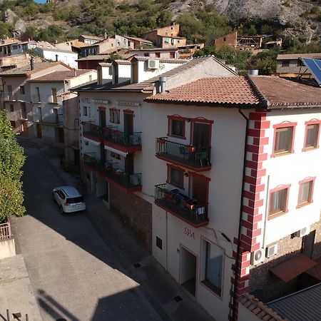 Apartamentos Casa Domenc Aren Екстериор снимка