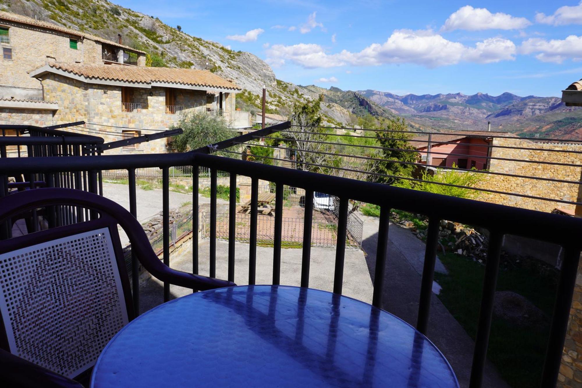 Apartamentos Casa Domenc Aren Екстериор снимка