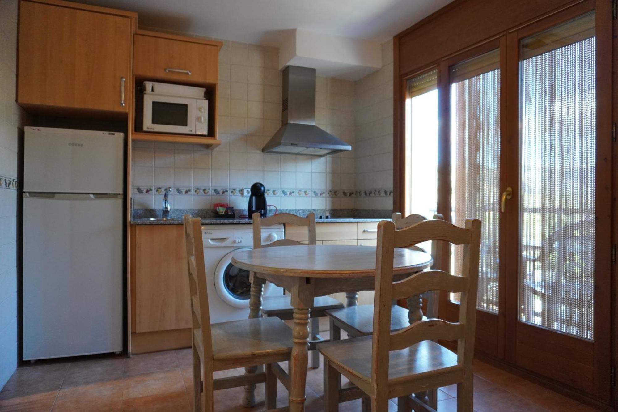 Apartamentos Casa Domenc Aren Екстериор снимка