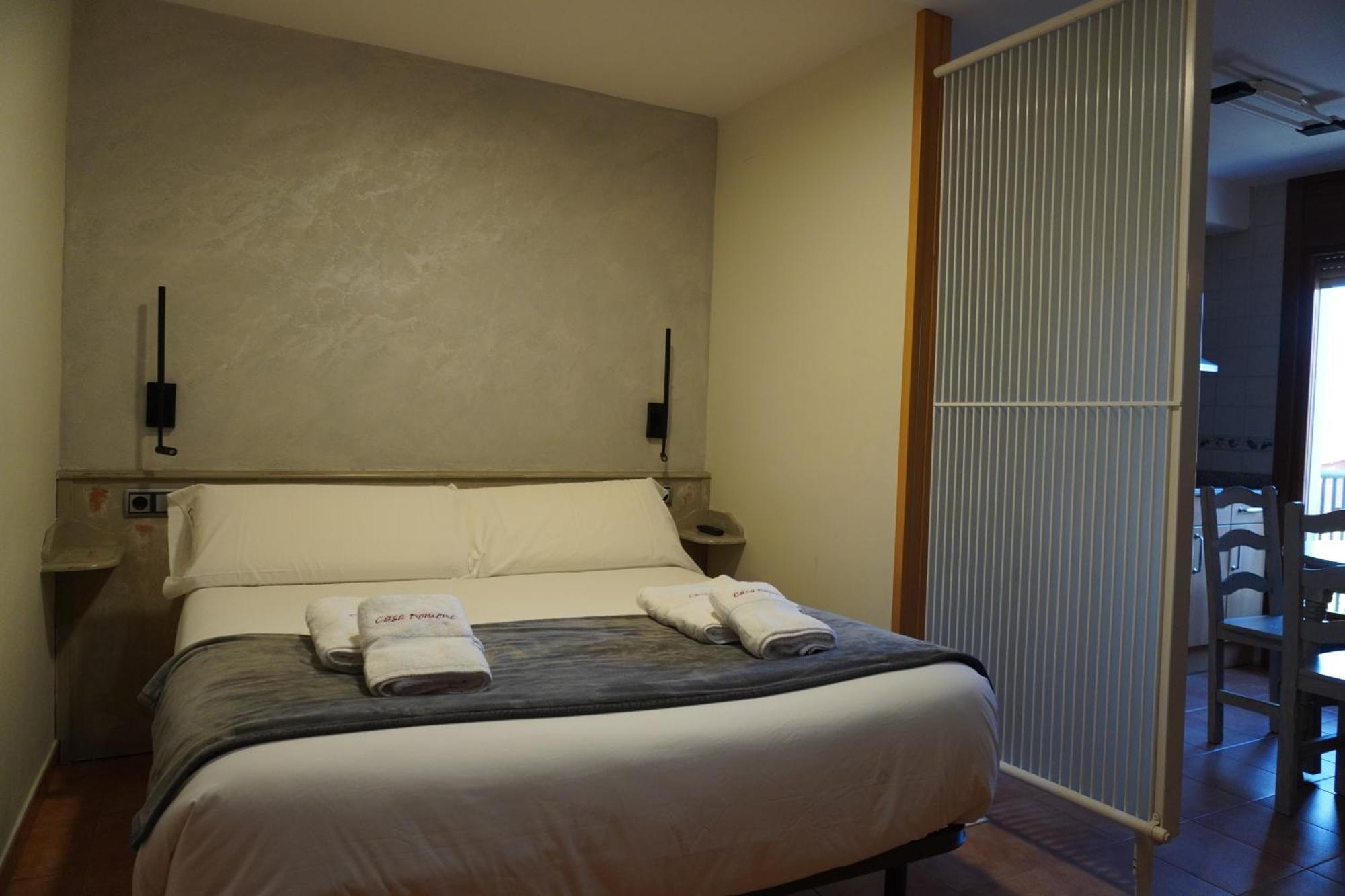 Apartamentos Casa Domenc Aren Екстериор снимка