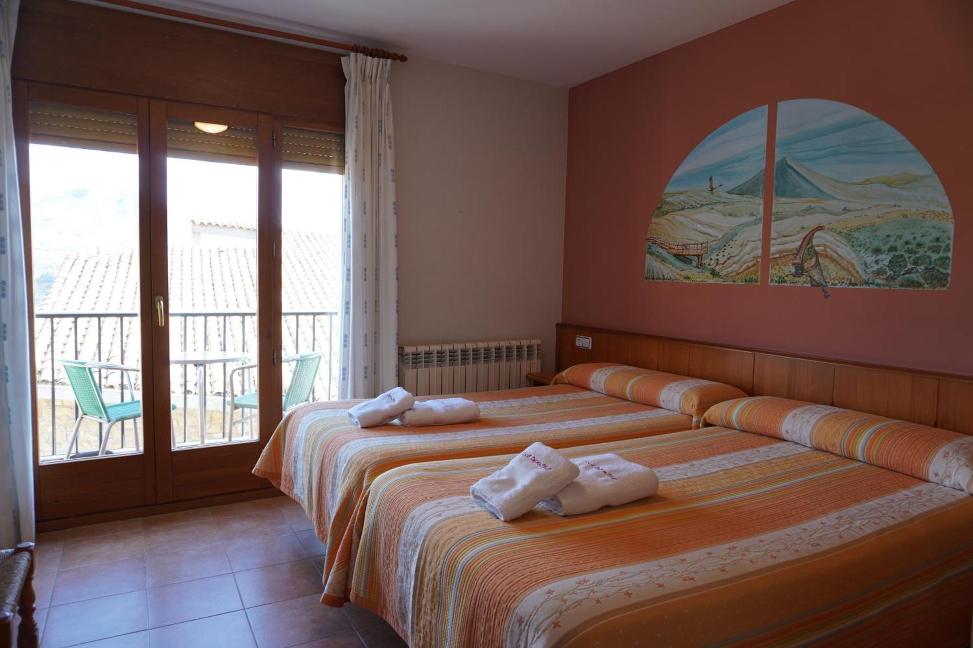 Apartamentos Casa Domenc Aren Екстериор снимка